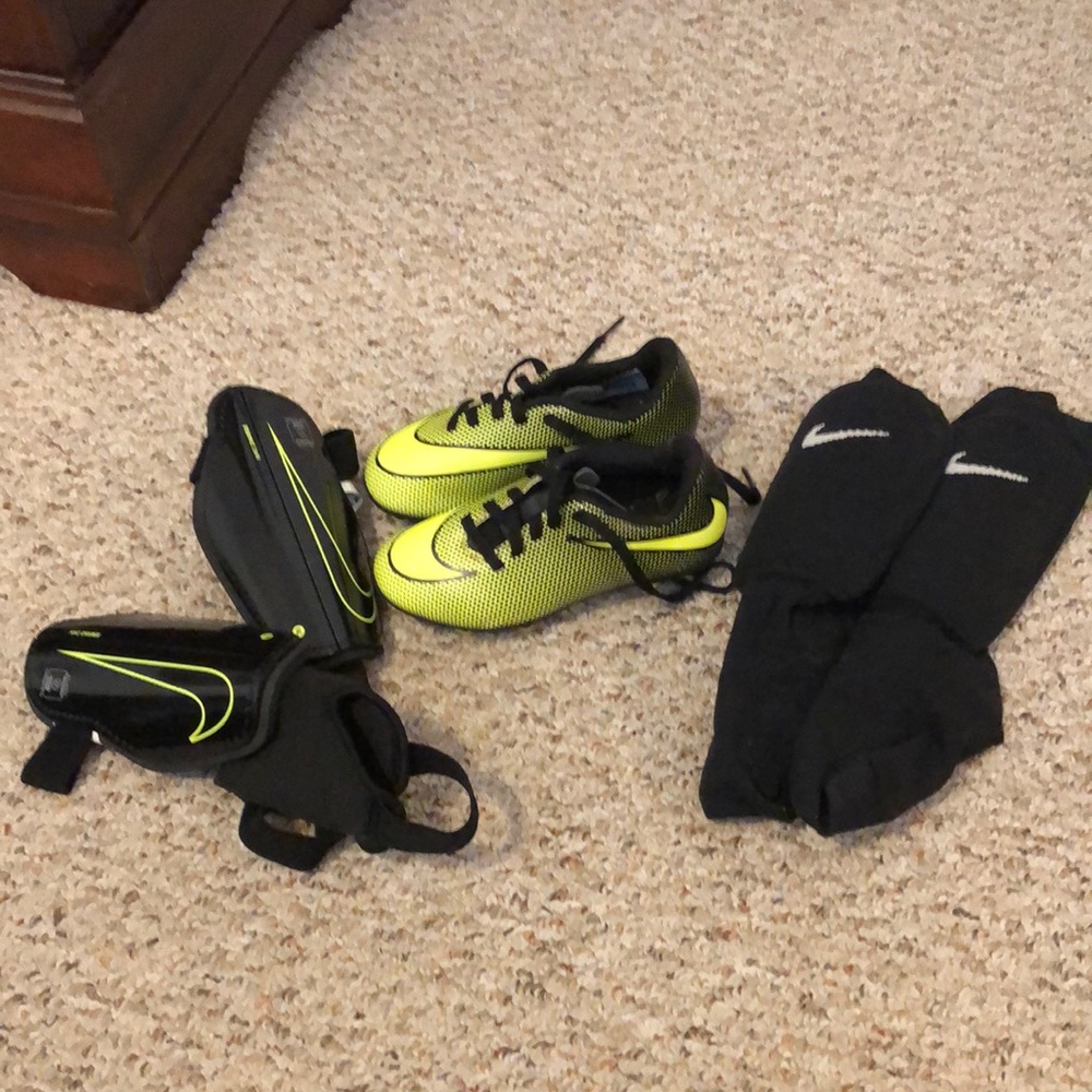 Nike Toddler Soccer Bundle